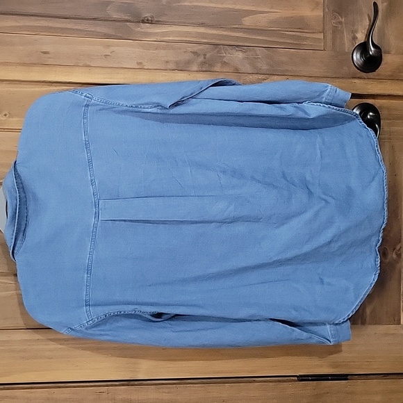 Blue Button-Up Shirt - Picture 3 of 4